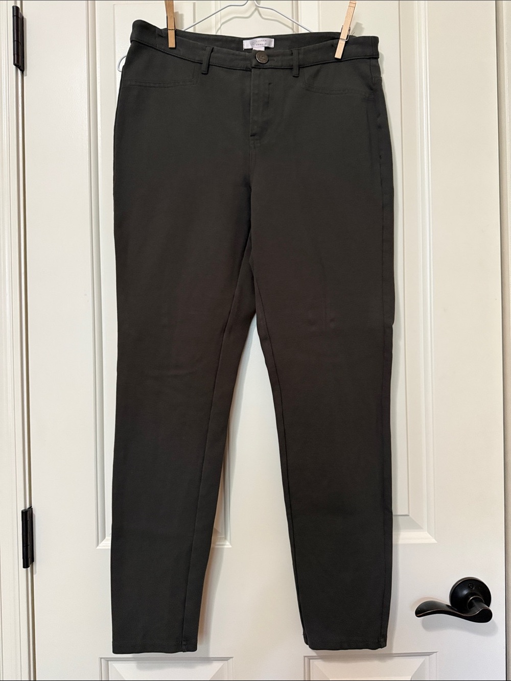 Lauren Conrad Dark Forest Green 4-way Stretch Skinny-Leg Pants, Size 8